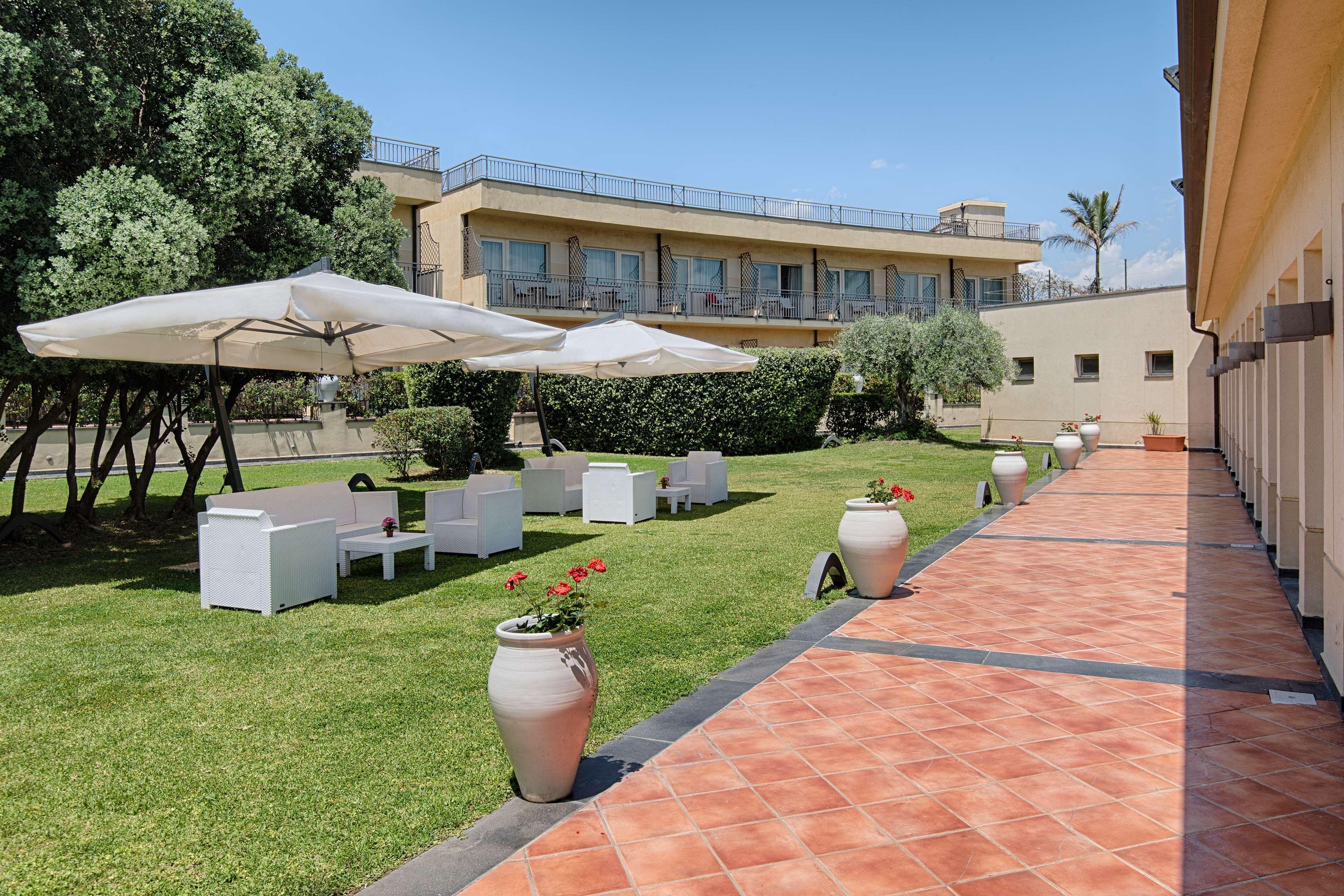 Nh Catania Parco Degli Aragonesi Catânia Exterior foto