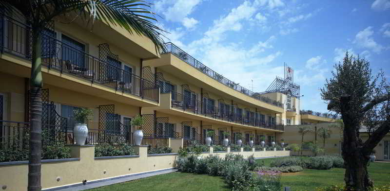Nh Catania Parco Degli Aragonesi Catânia Exterior foto